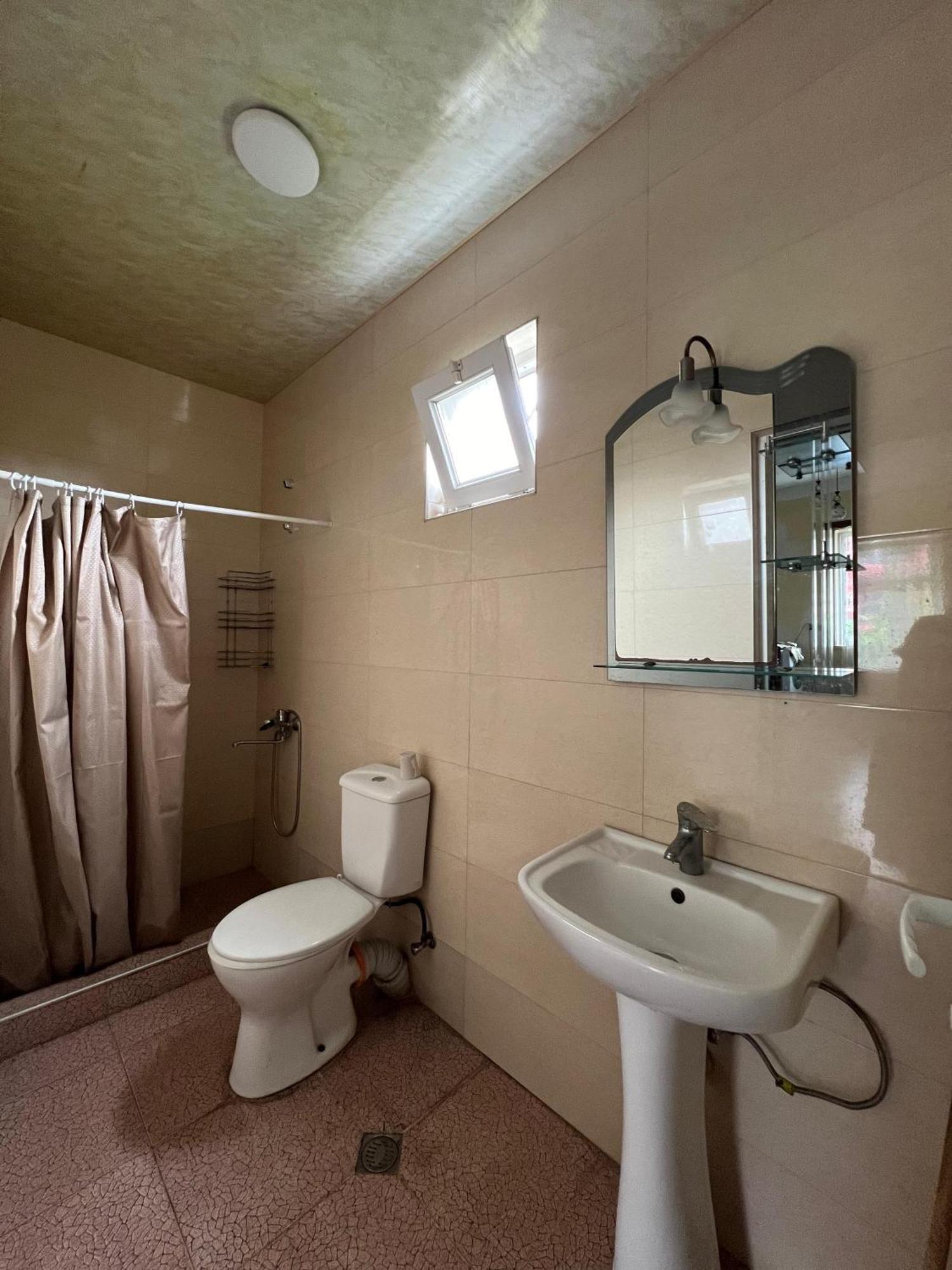 Medea'S Guest House باتومي المظهر الخارجي الصورة